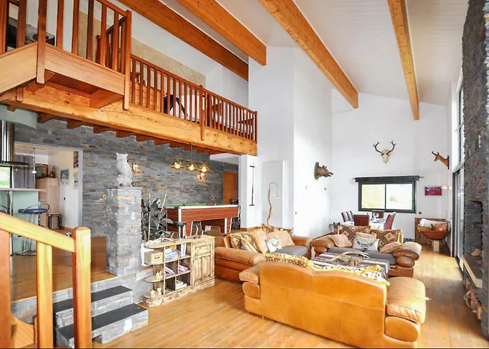 5 Bedroom Amazing In *