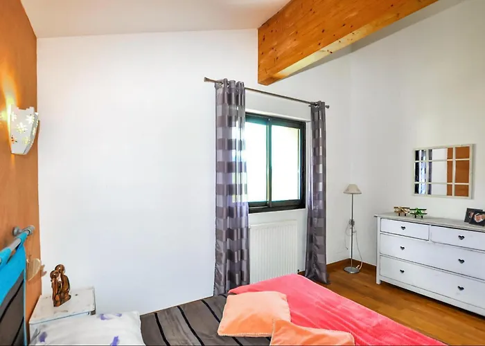 5 Bedroom Amazing In Ferienhaus *