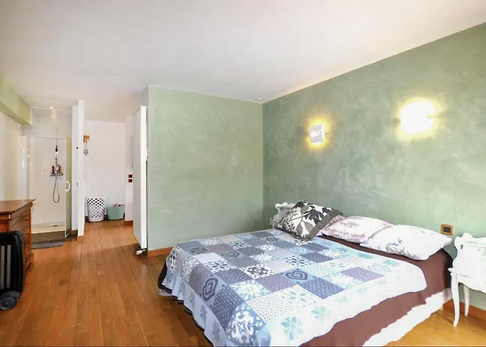 5 Bedroom Amazing In *